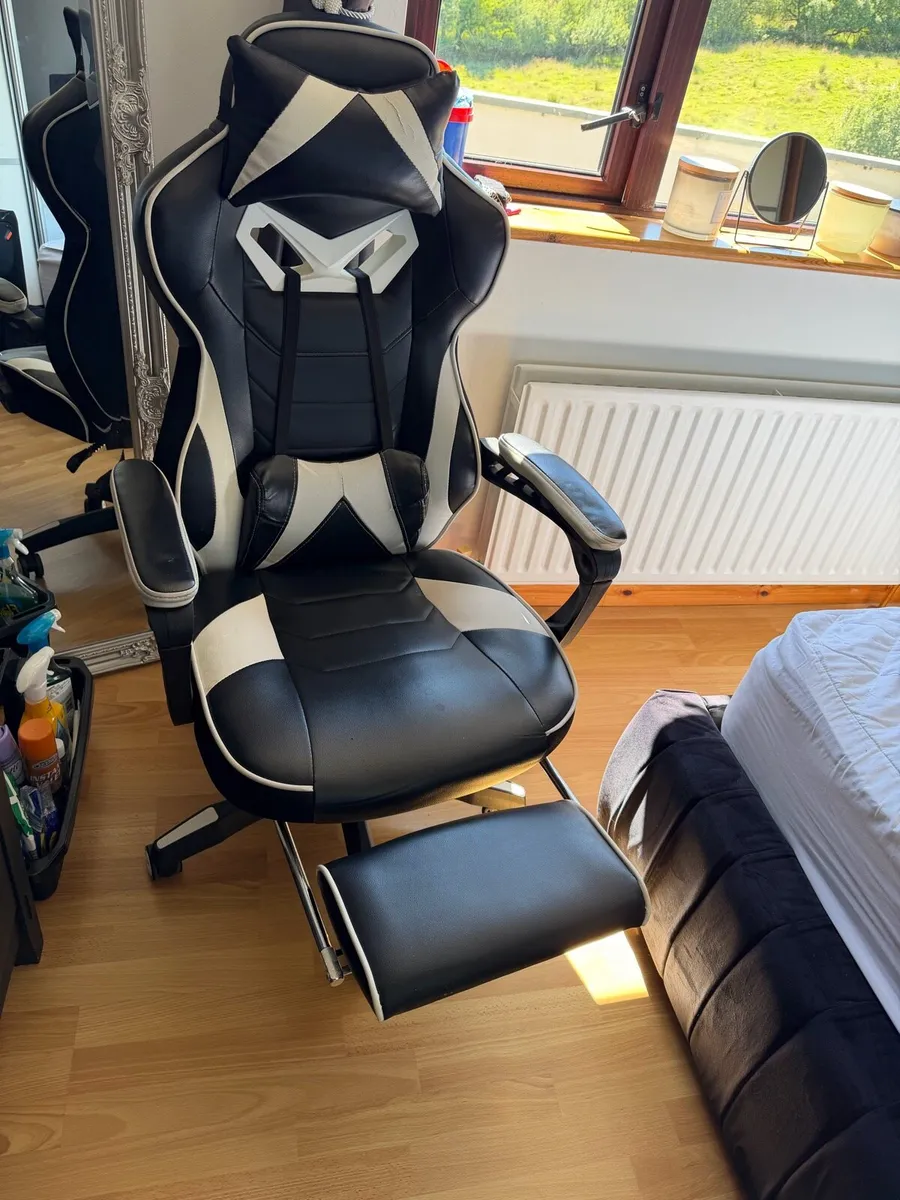 Gaming chair - Image 2