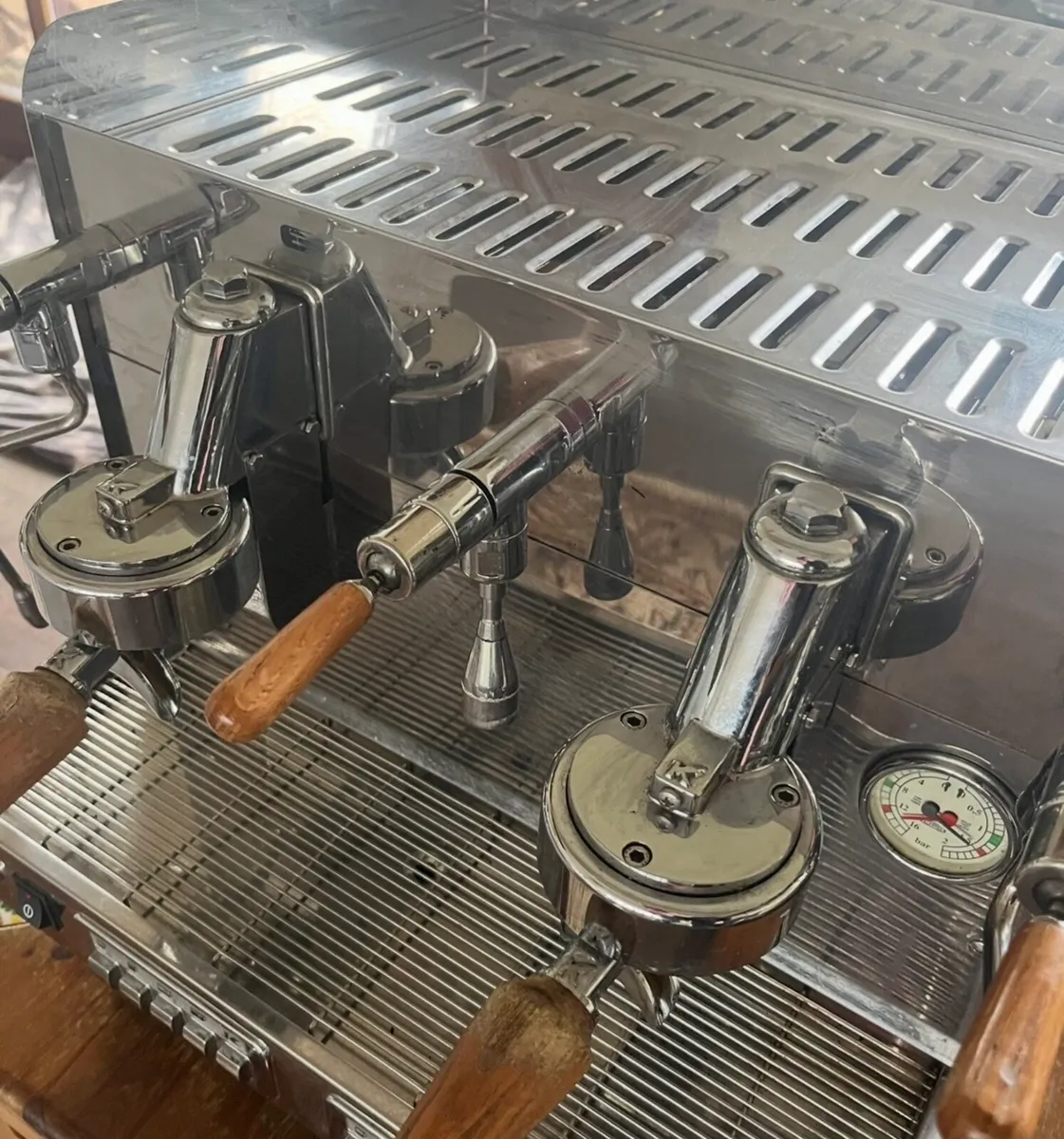 2 group Italian coffee machine - Image 3