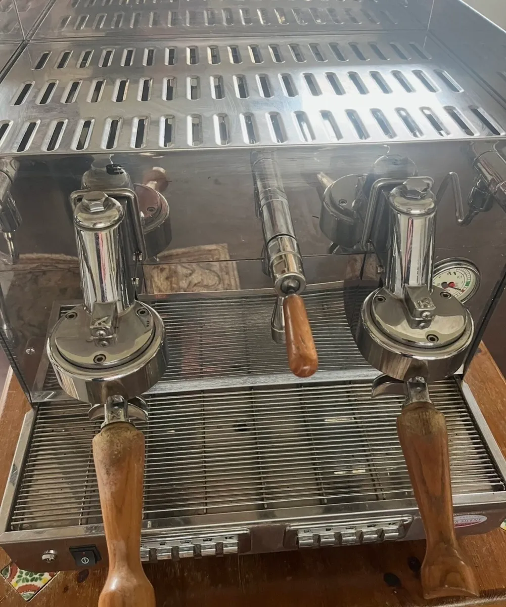 2 group Italian coffee machine - Image 2