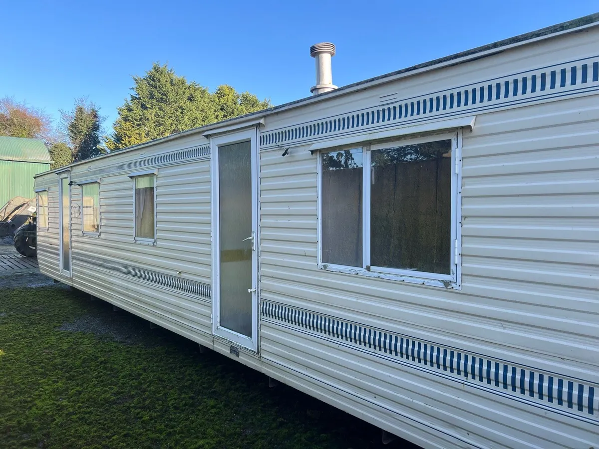 Mobile home - Image 1