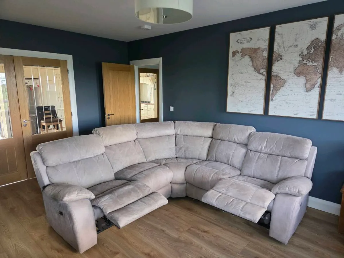 5 Seater Corner Electric Reciliner Sofa - Image 2