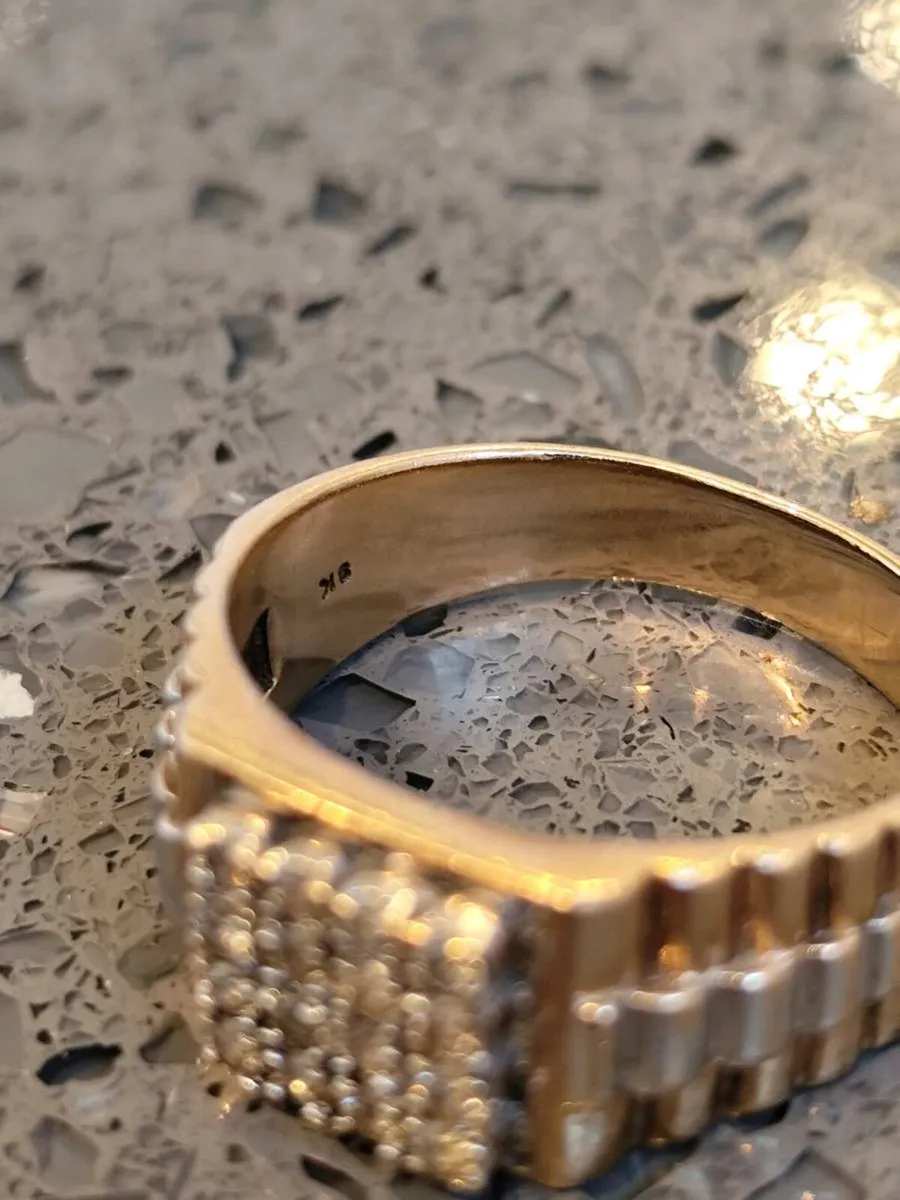 9ct Gold Rolex Ring *postage available* - Image 4