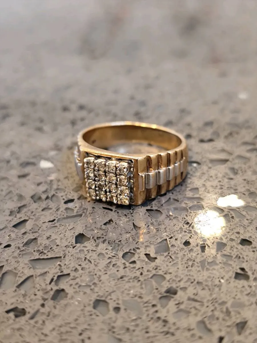 9ct Gold Rolex Ring *postage available* - Image 2