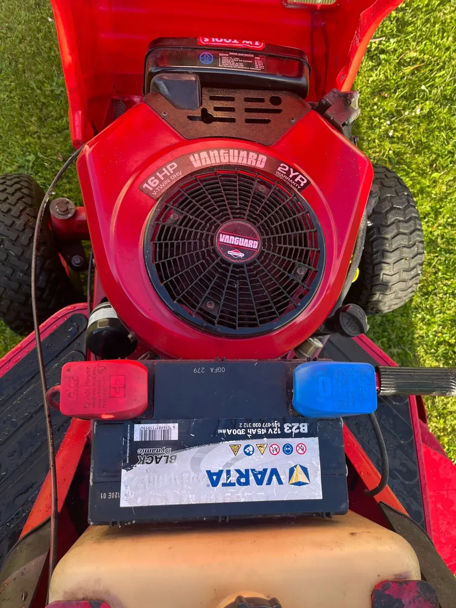 Ride on Lawnmower - Image 3