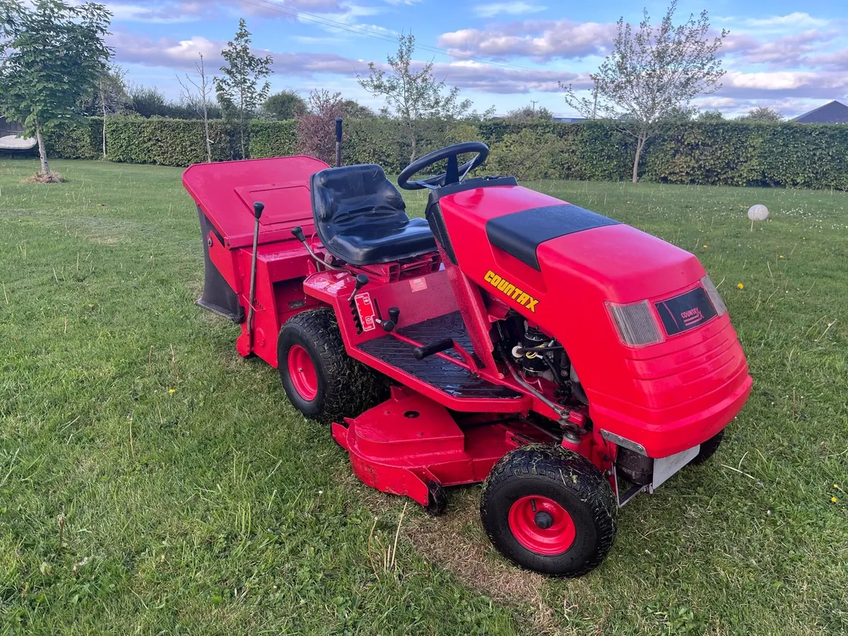 Ride on Lawnmower - Image 2