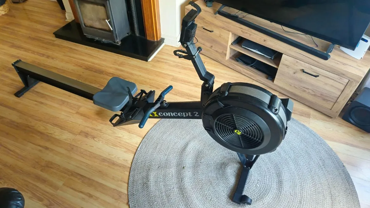 Concept 2 Rowing Machine - Excellent condition - Image 2