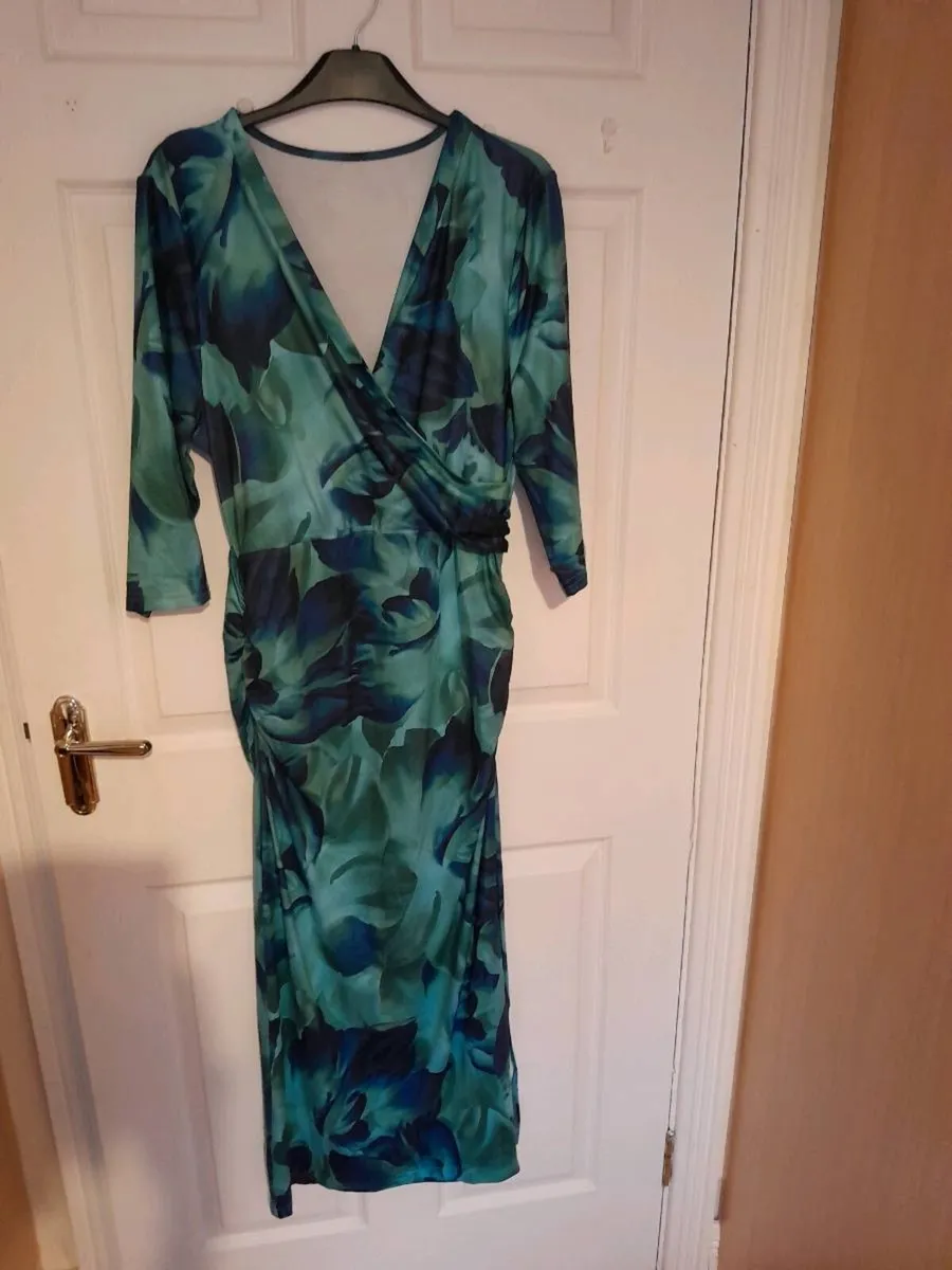Ladies dresses - Image 3