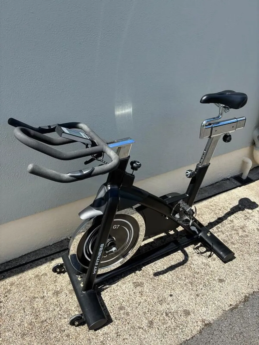 Hit Fitness G7 Indoor Spin Bike, 20kg Flywheel, Fully Working - Image 3
