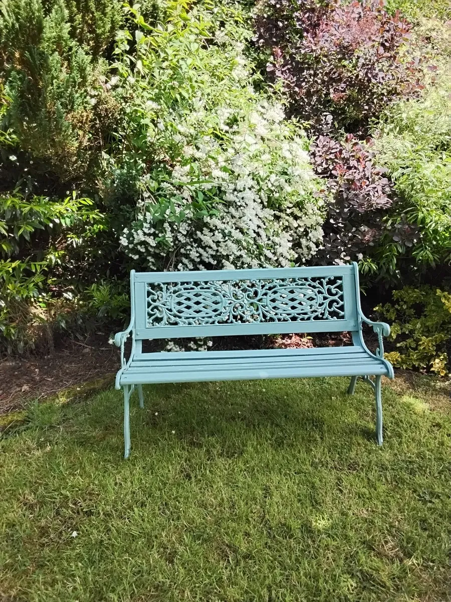 Garden bench - Image 1