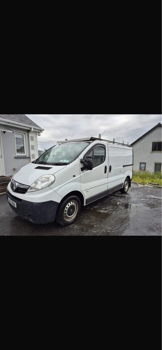 A Very Fine Vivaro Van For Sale!! - Image 3