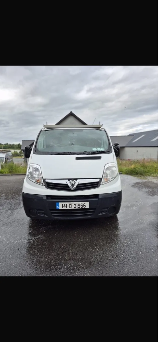 A Very Fine Vivaro Van For Sale!! - Image 4