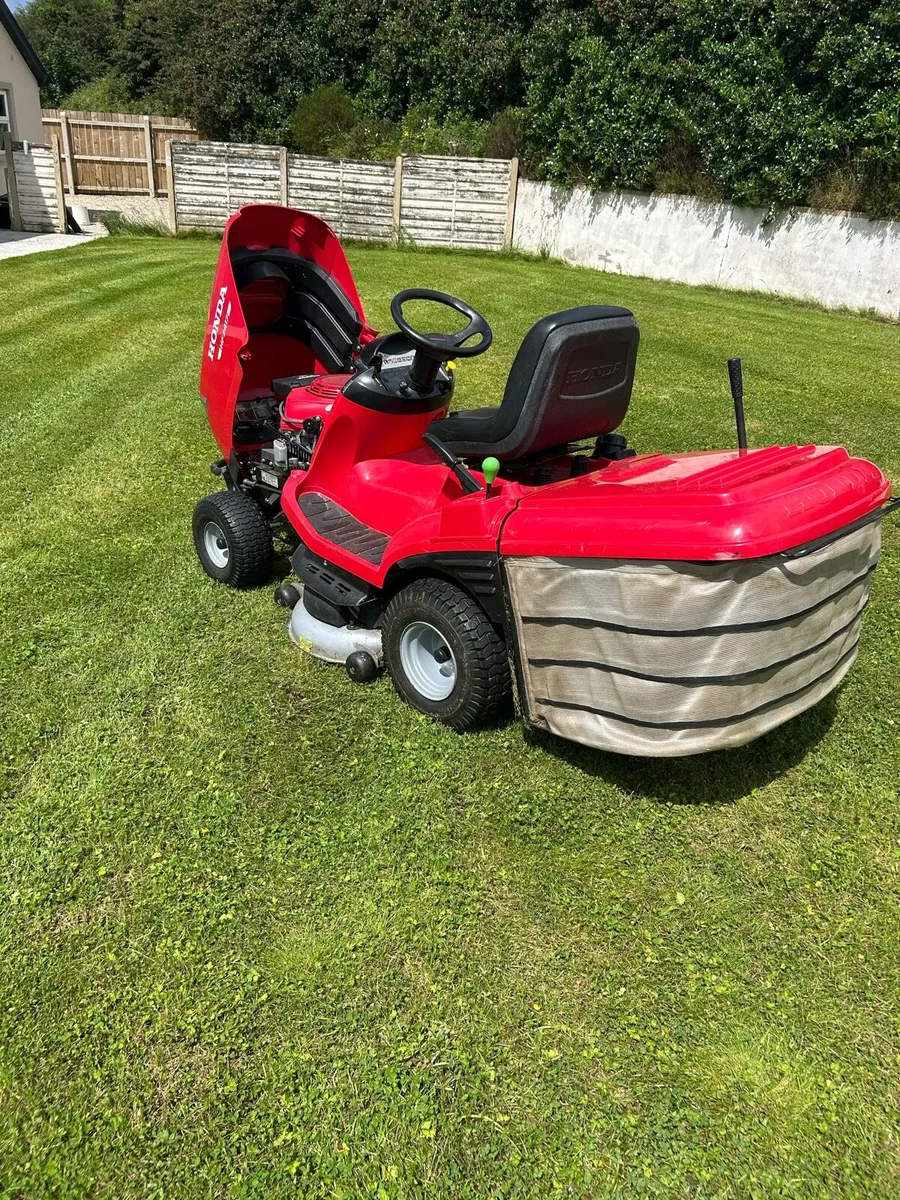 Honda 2417 Lawnmower - Image 4