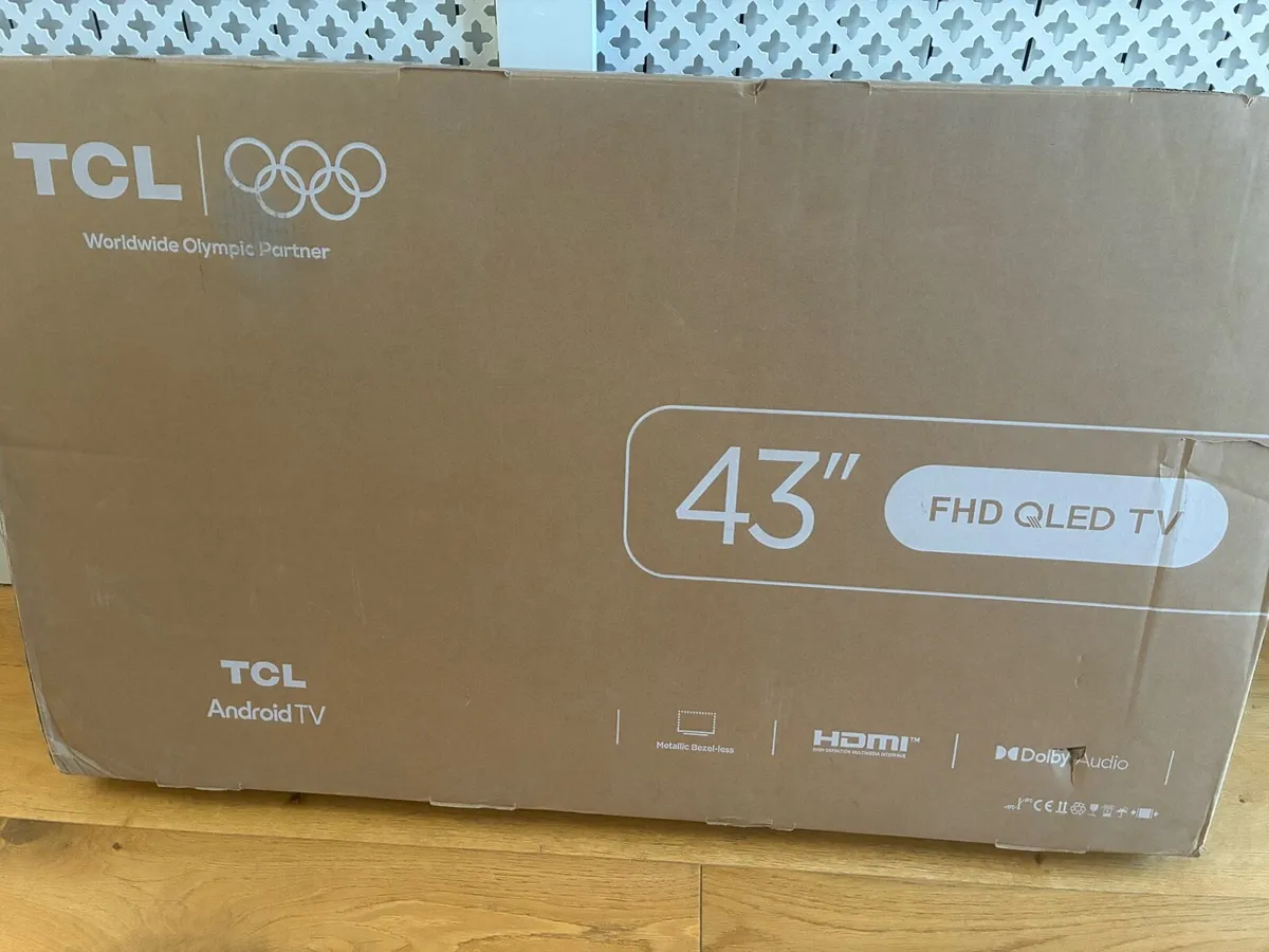 TCL 43’’ QLED TV brand new in box