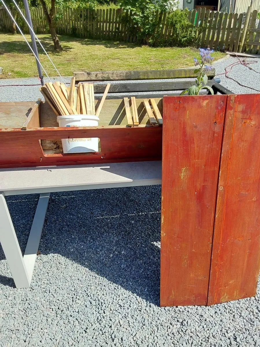 Bee Hive (longhive)  and Honey extractor - Image 1