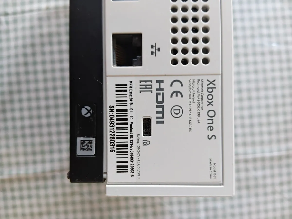 Xbox One S + 4 Call of Dutys - Image 3