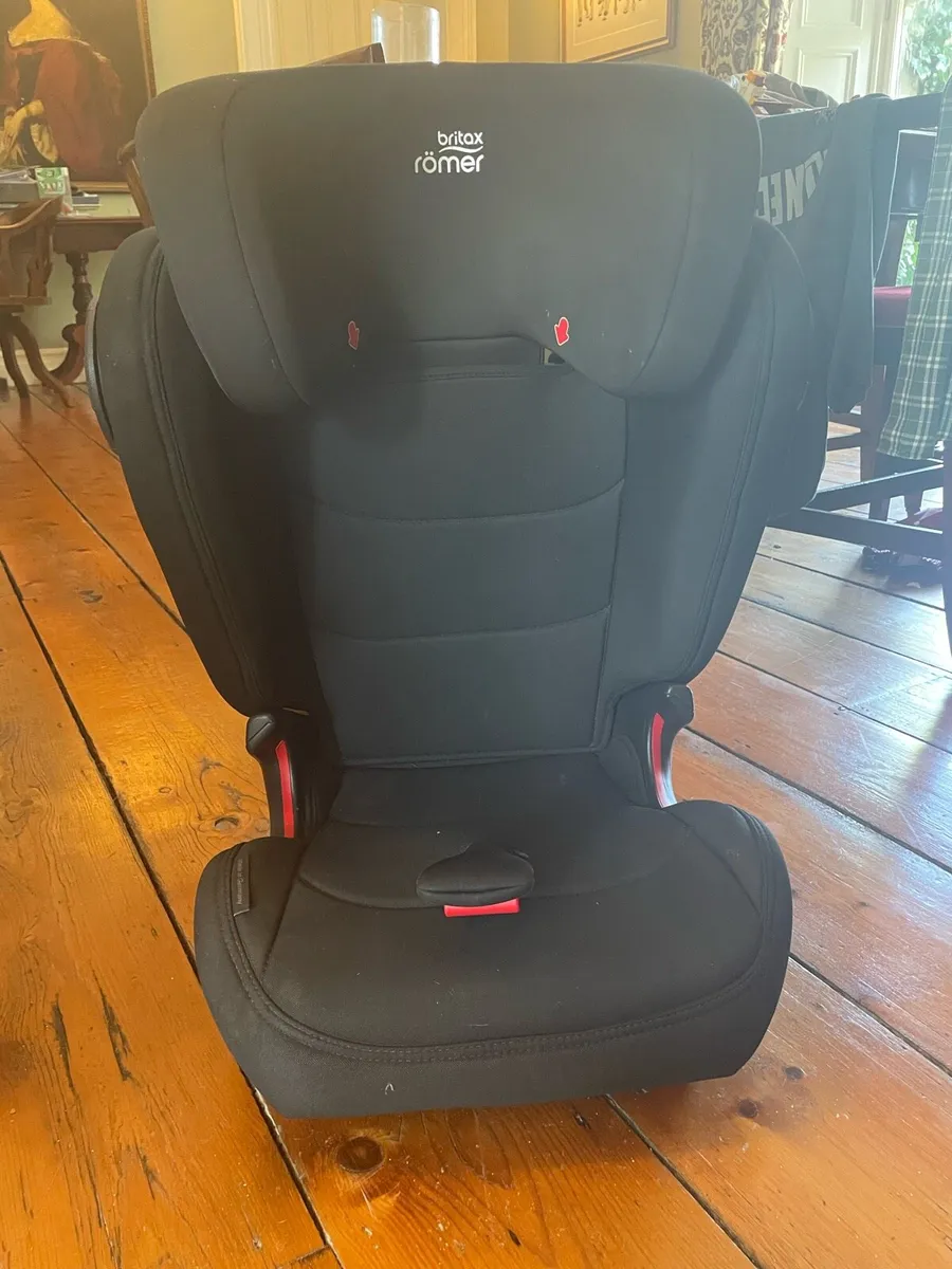 Britax Romer Car Seat - Image 1
