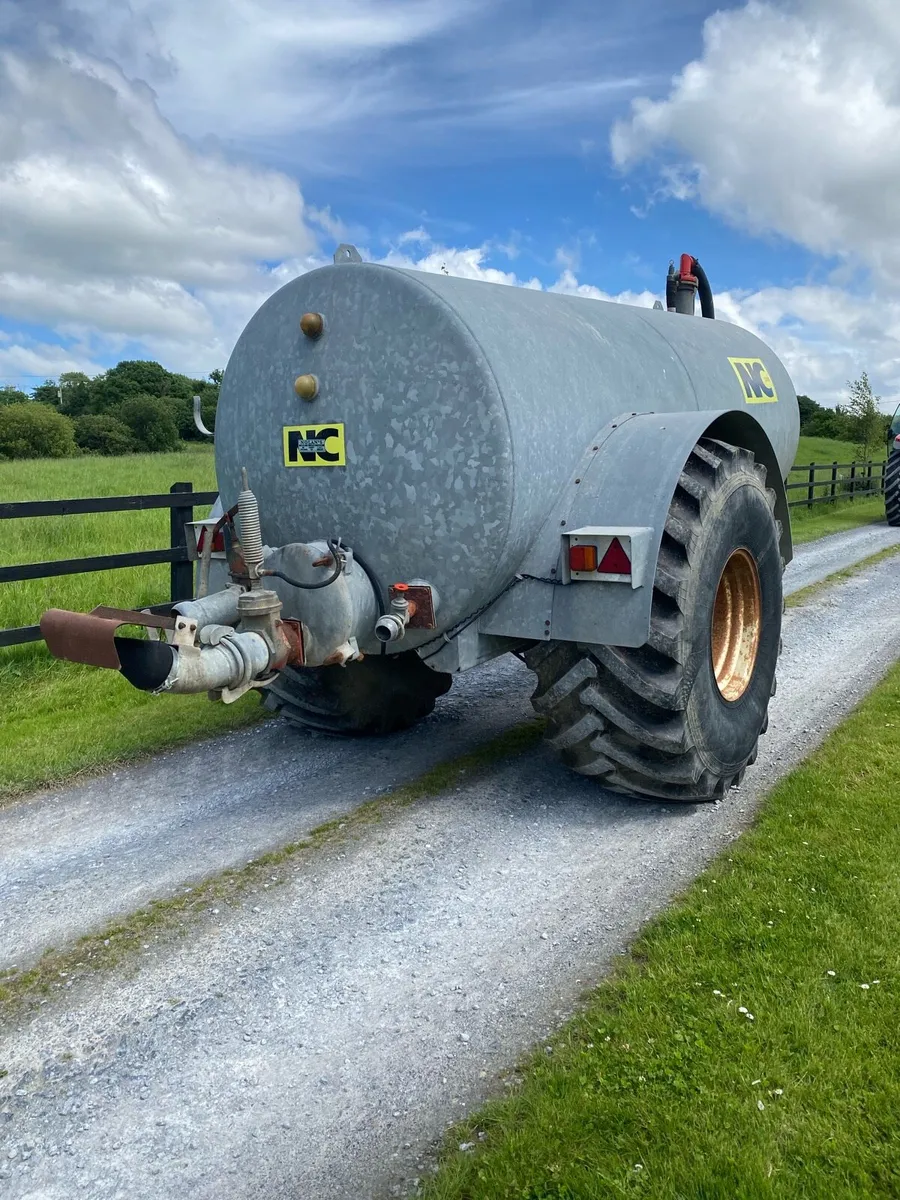 NC 2050 Galvanised Slurry Tank, 11000 liter pump - Image 3