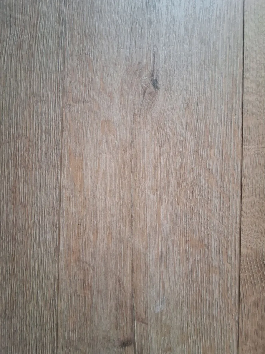 Laminate floor boards - Image 3