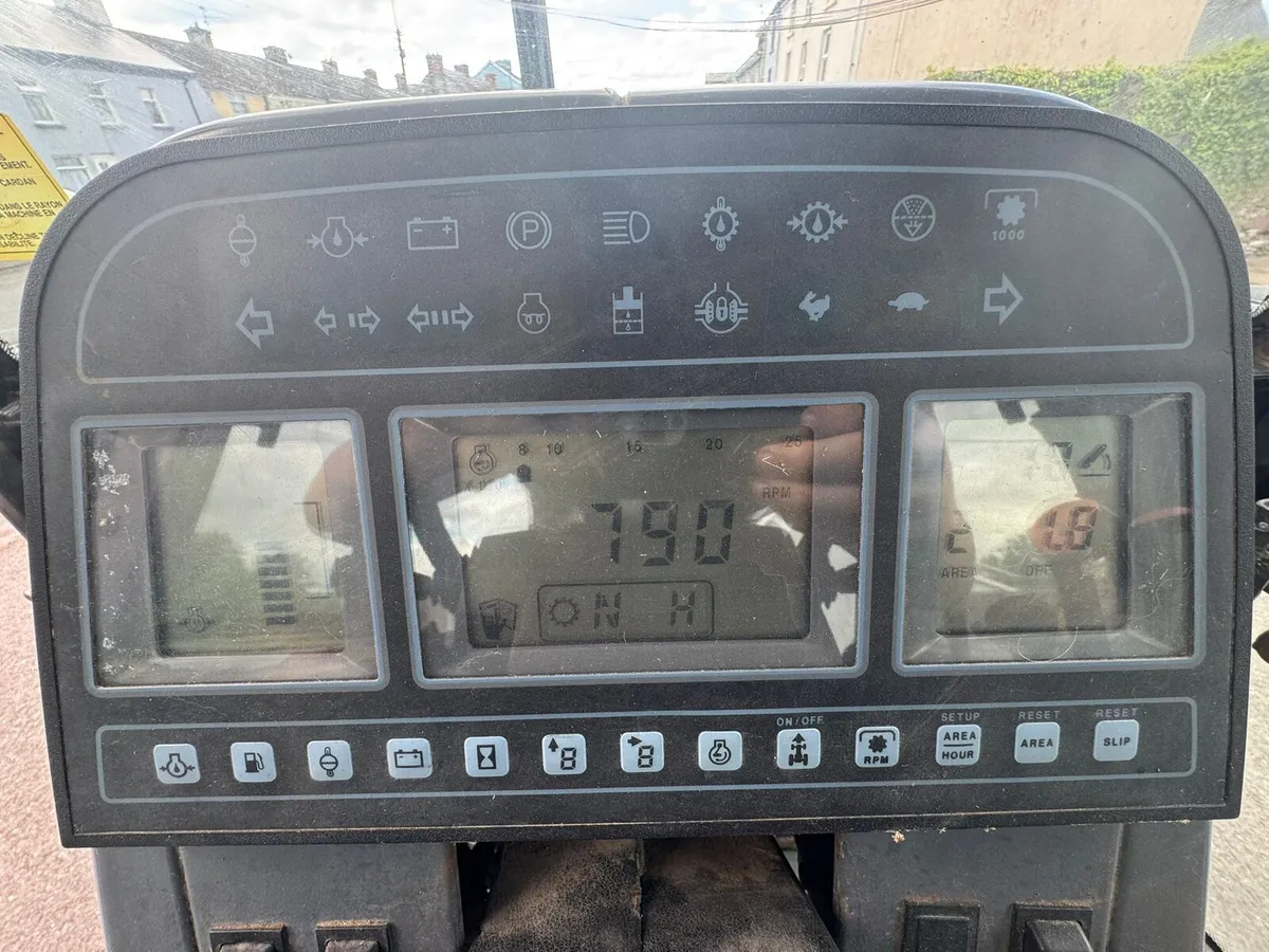 Newholland 8240 - Image 3