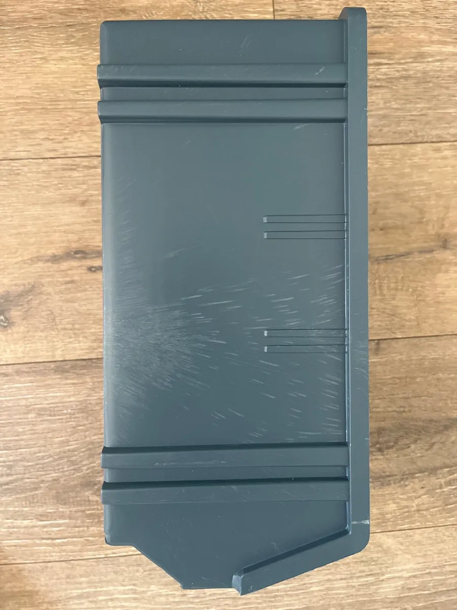New hard plastic box - Image 2