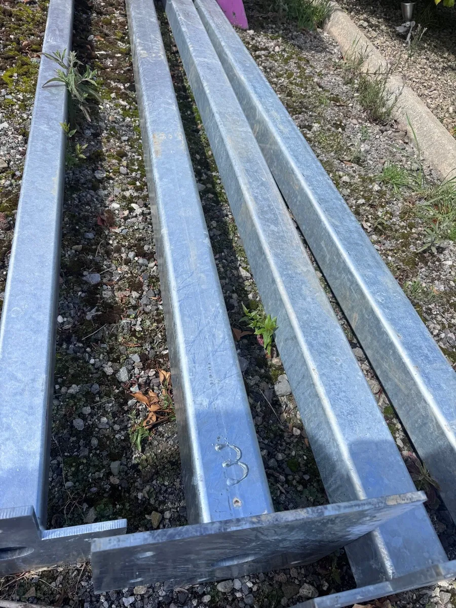 Galvanised poles/posts - Image 1