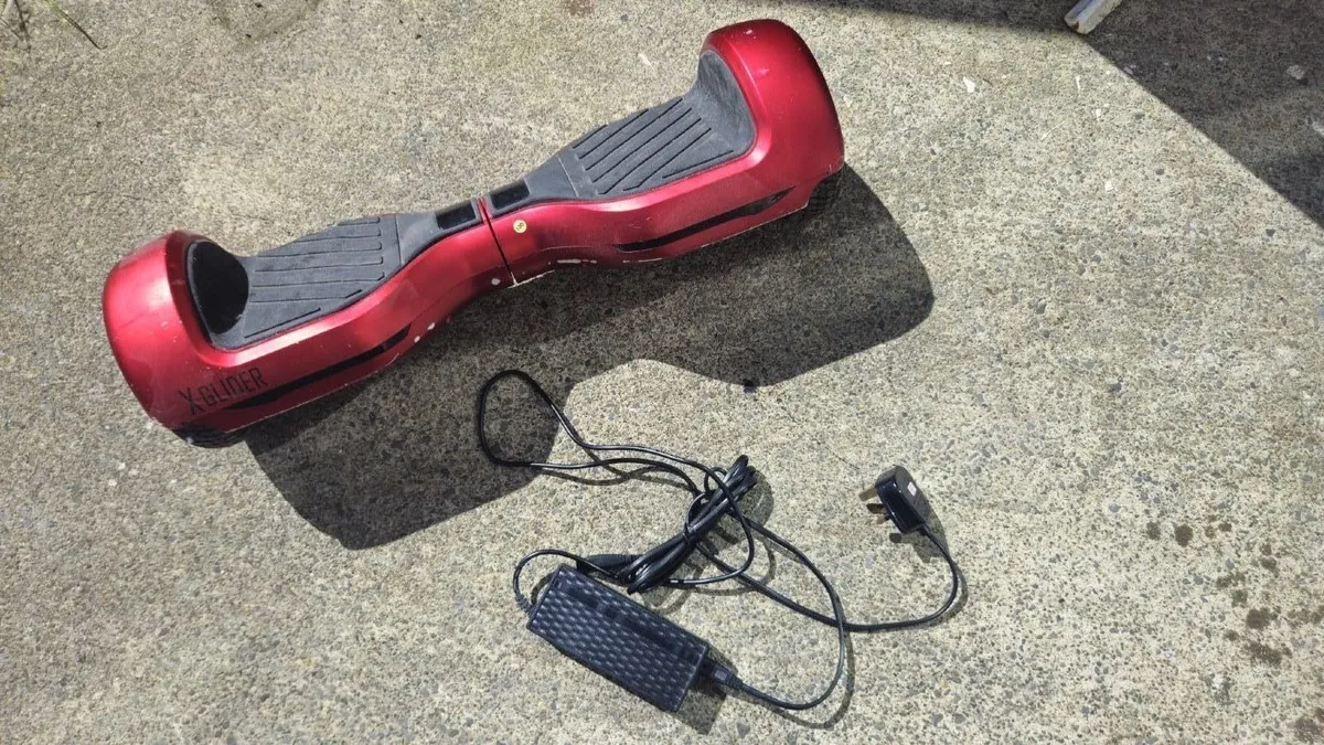Hoverboard – Good Condition – Charger Included - Image 1
