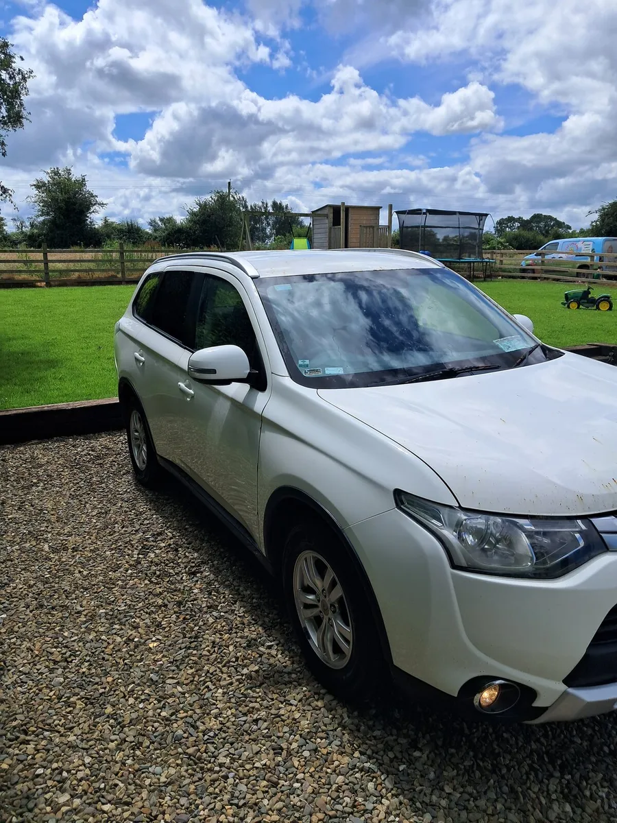 Mitsubishi Outlander 2014 - Image 1