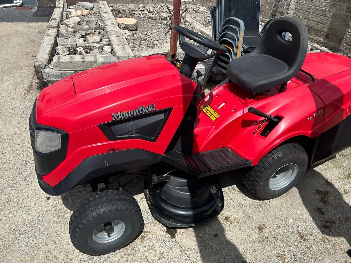 Ride on lawnmower - Image 2