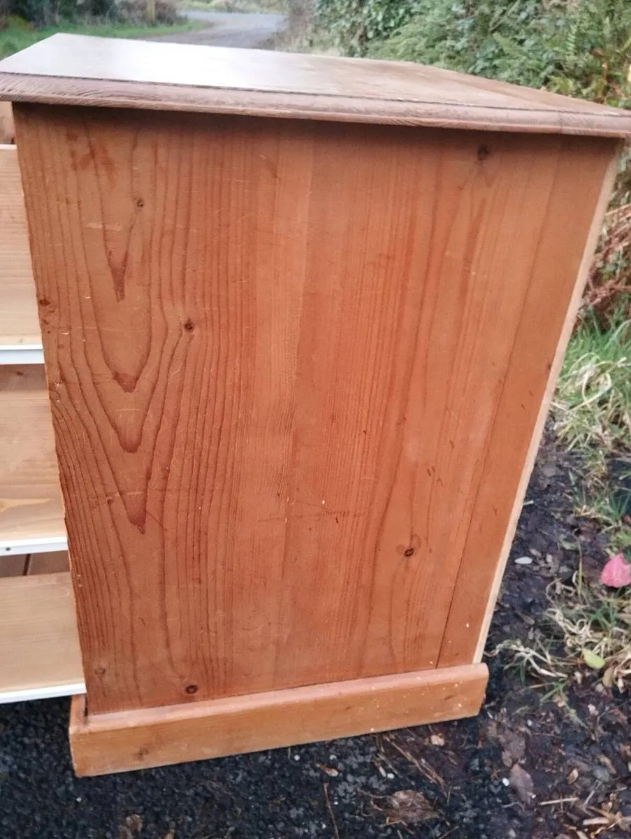 VINTAGE 3 DRAWER PITCH PINE UNIT, BRASS CUP HANDLE - Image 4