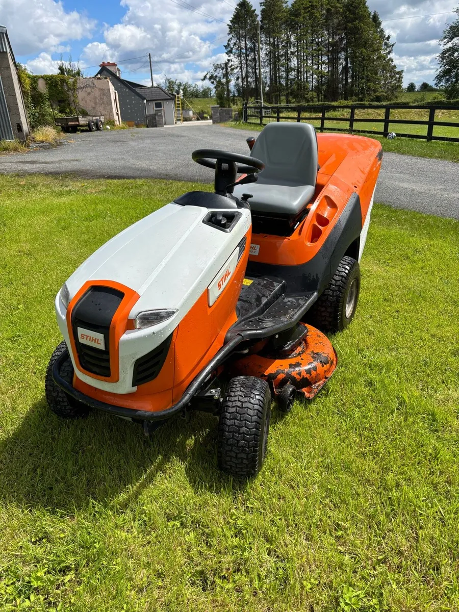Ride on lawnmower - Image 4