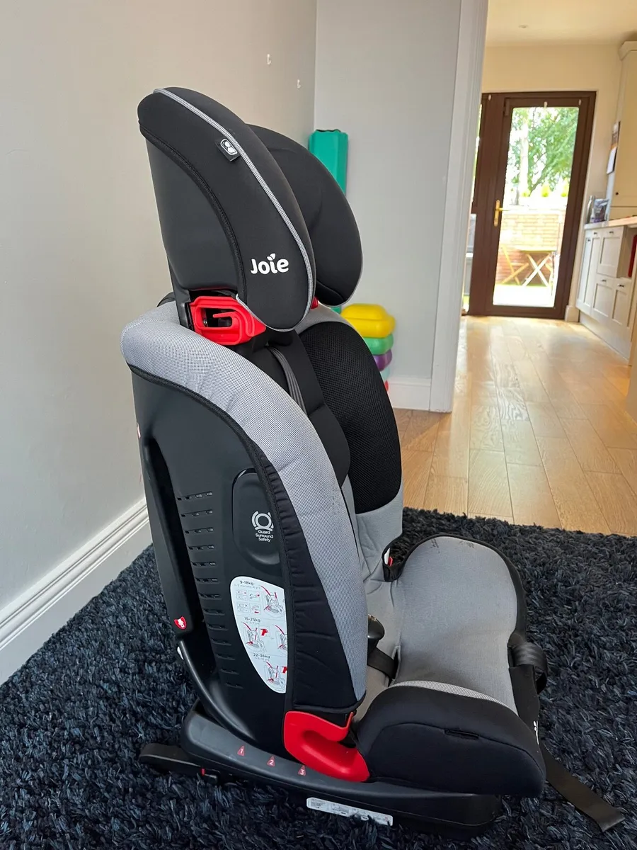 Baby car seat - Image 1