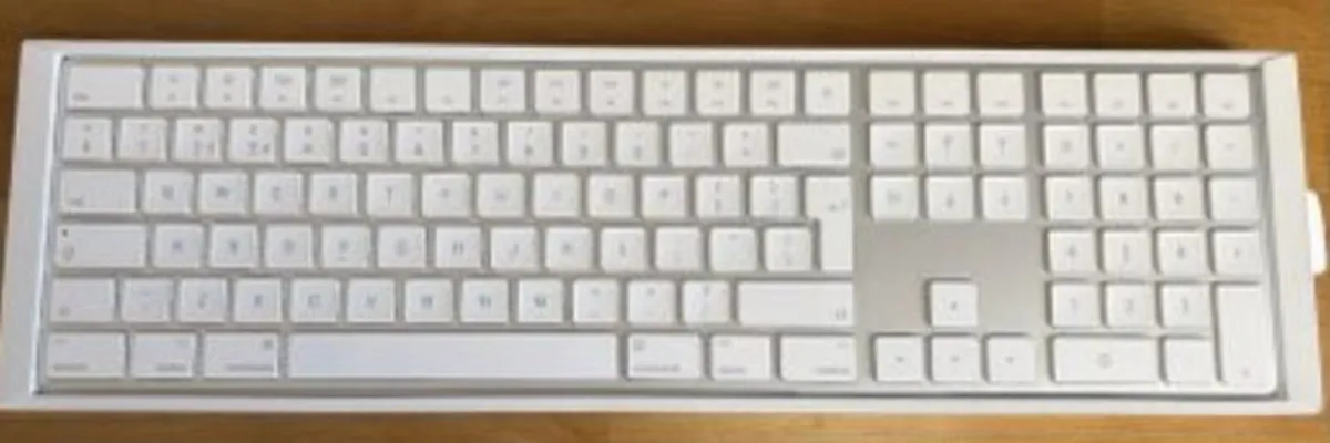 Apple Magic Keyboard with Numeric Keypad - Image 2