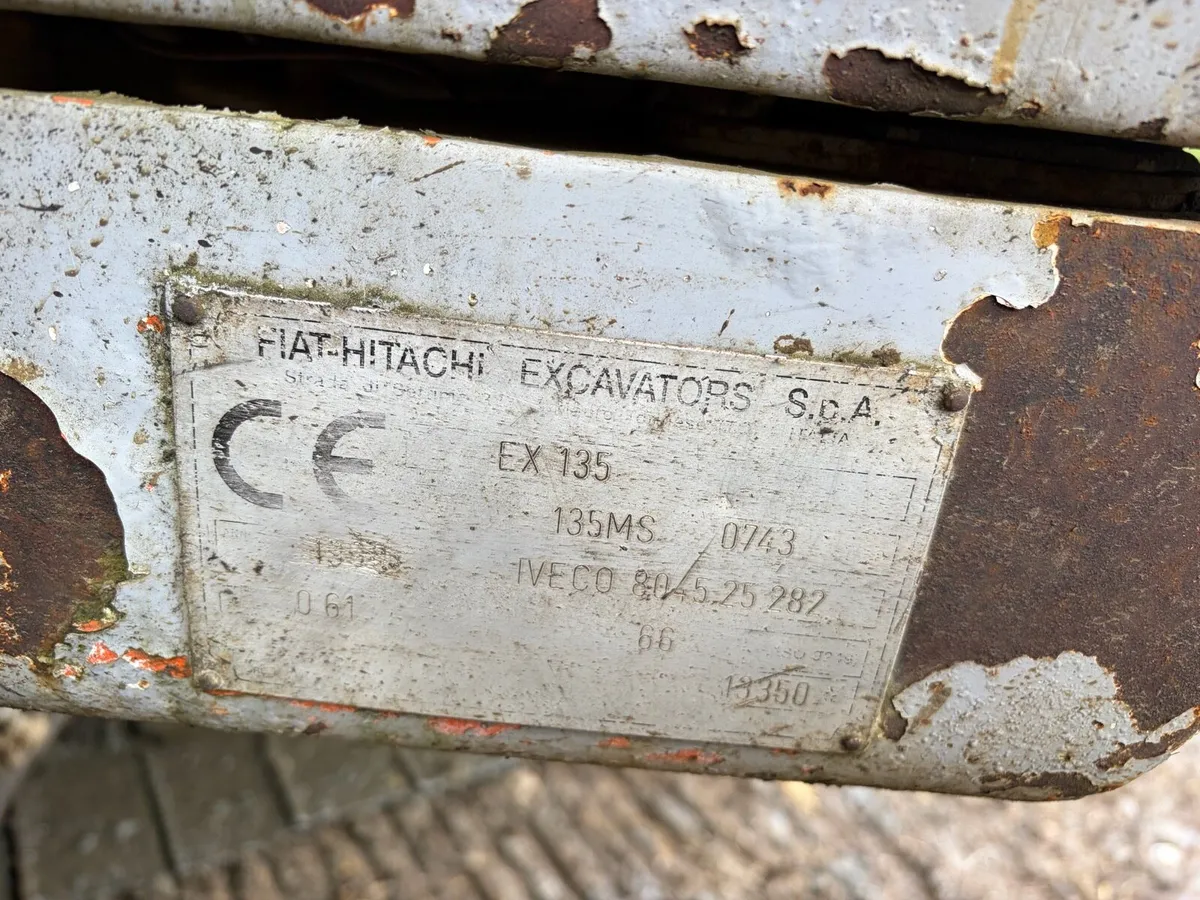 Hitachi fh 135 - Image 4
