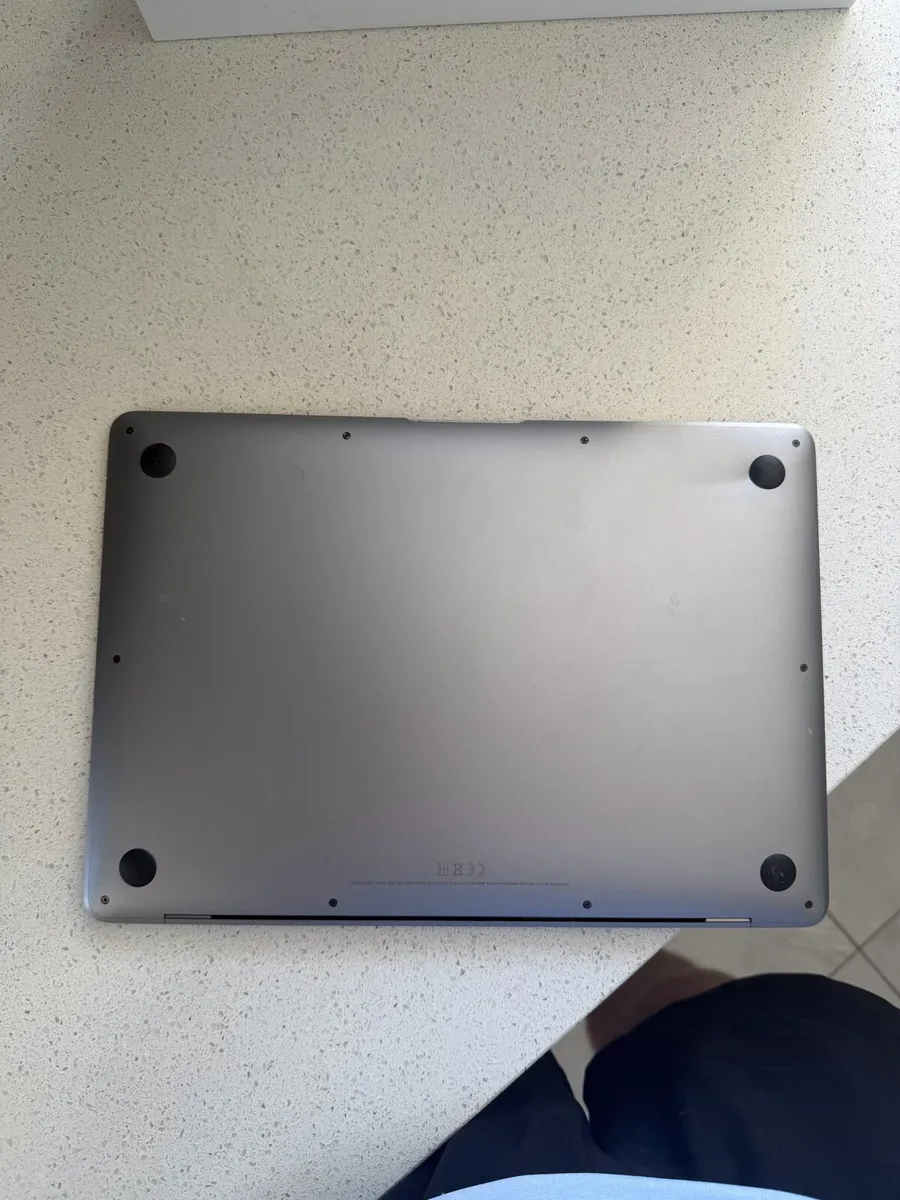 Apple MacBook Air M1 chip - Image 4