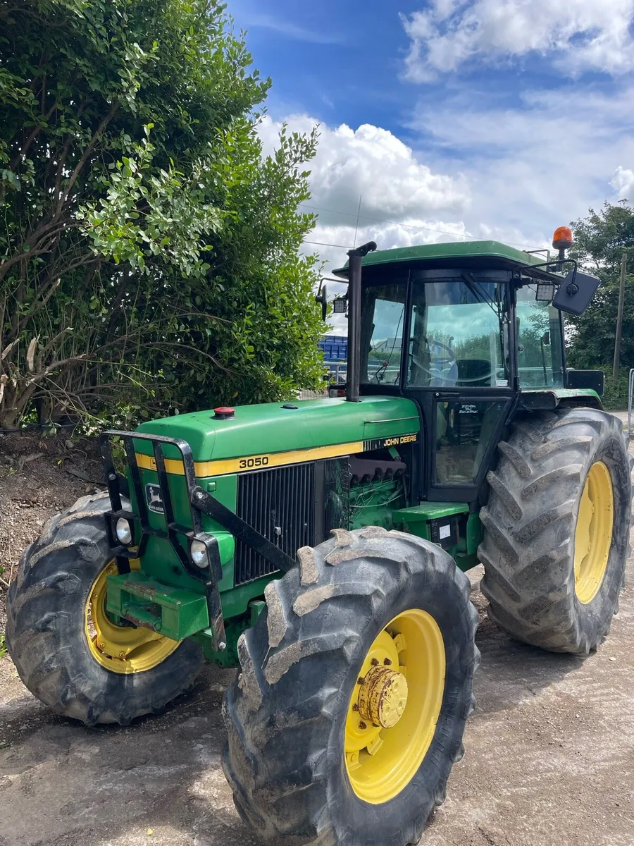 John Deere 3050 - Image 1