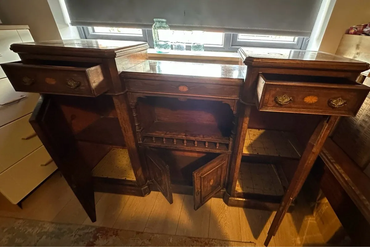 Display unit - Image 1