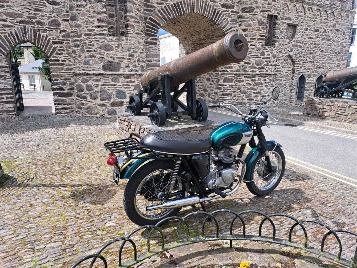 Motorcycle - Image 3