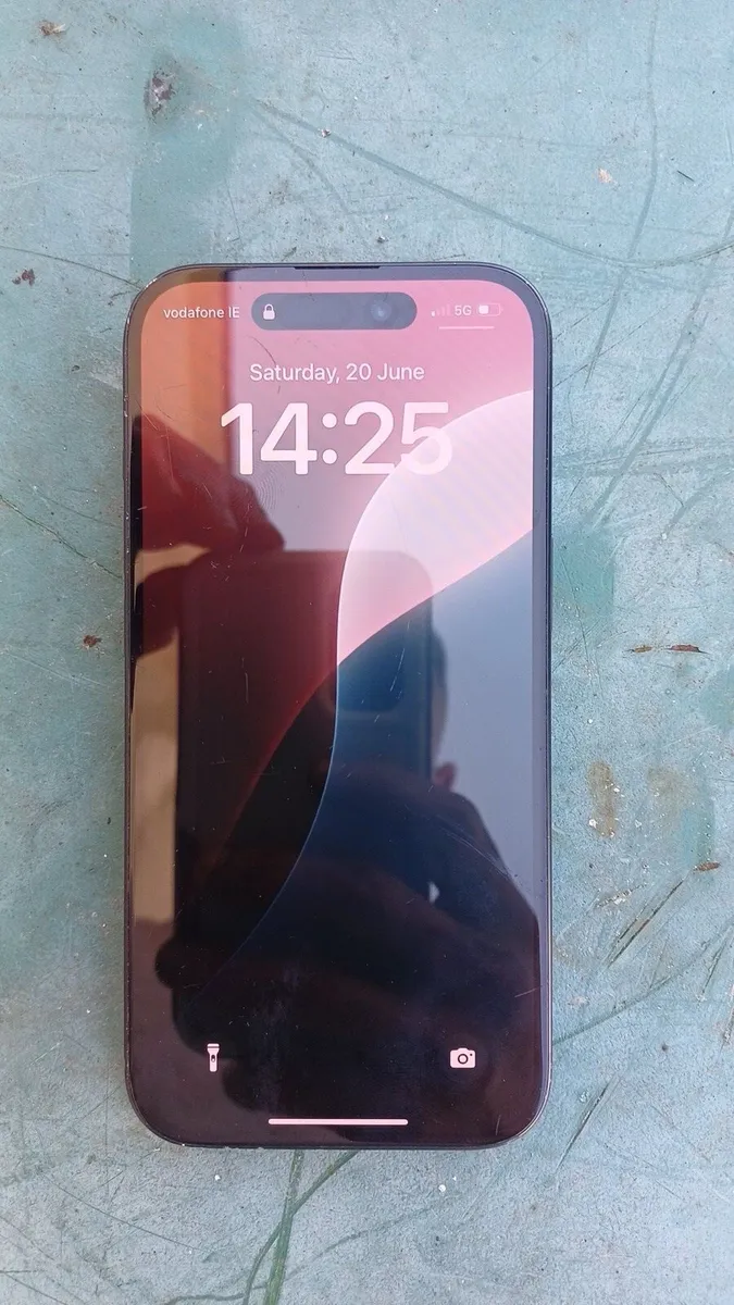 iPhone 15 - Image 1