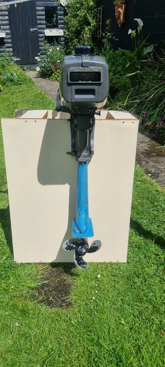 Suzuki 2hp 2-Stroke Outboard Motor – Lightweight & - Image 4