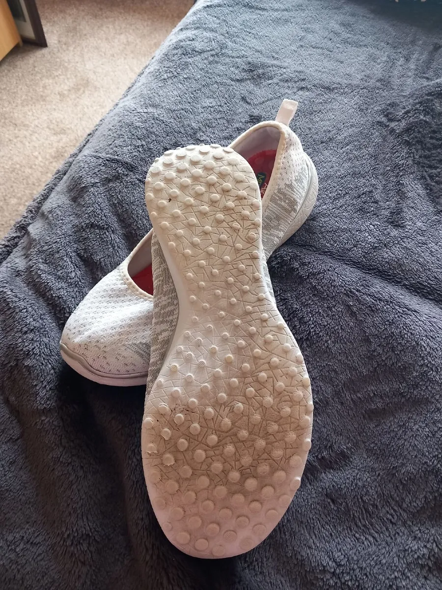 Footware - Image 4