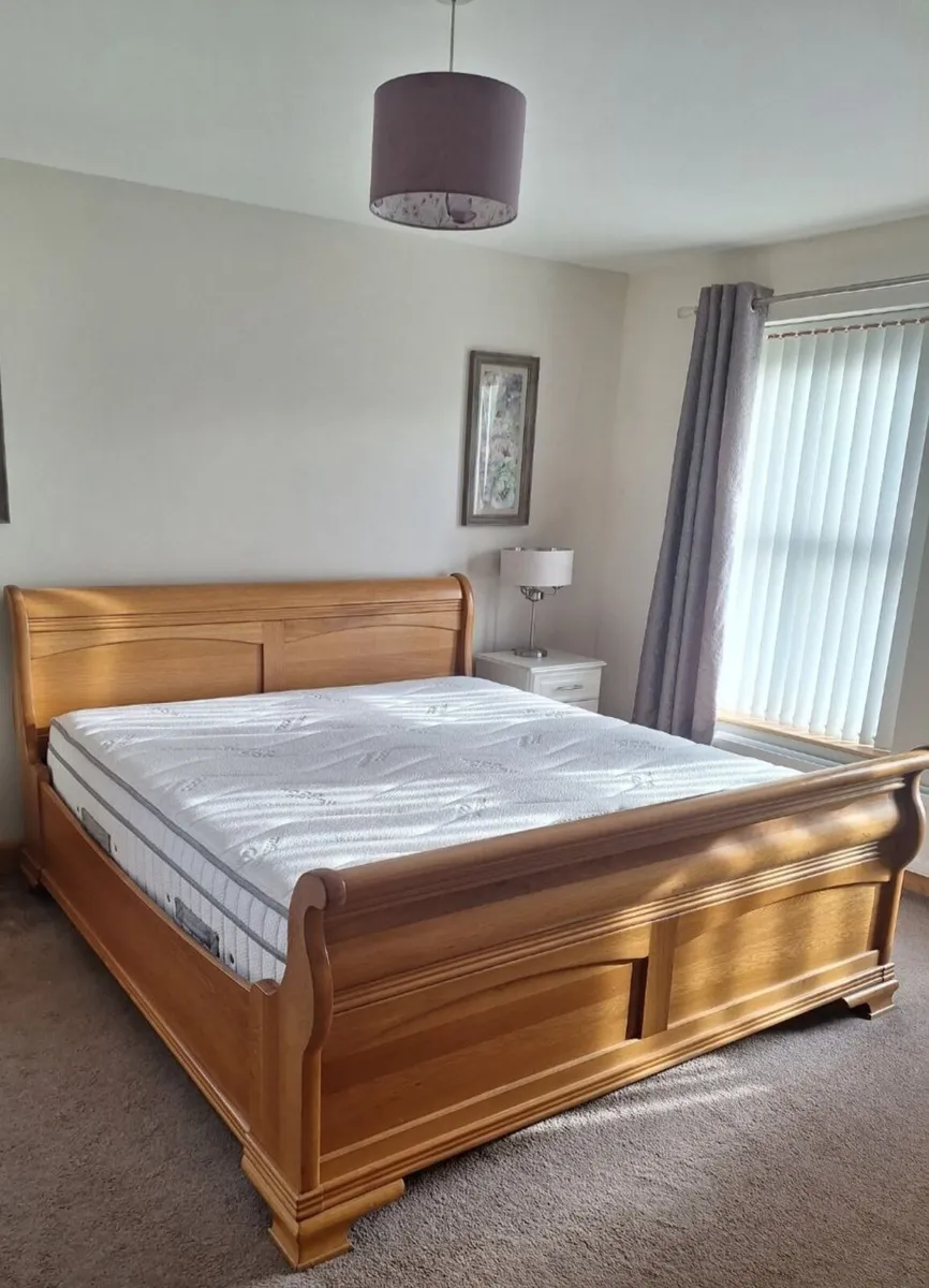 ✨️ Solid Oak sleigh bed -Super King - Image 1