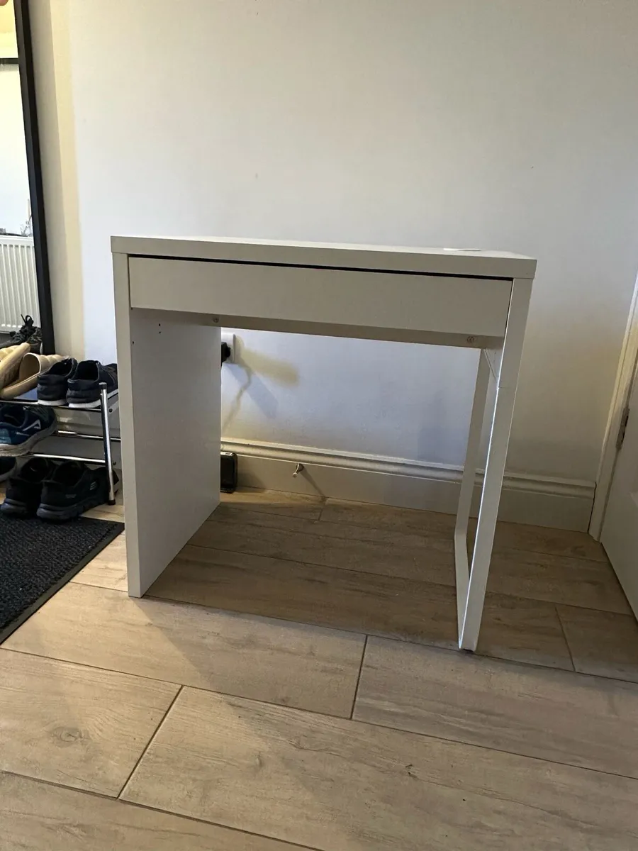 Desk for computer - Image 3