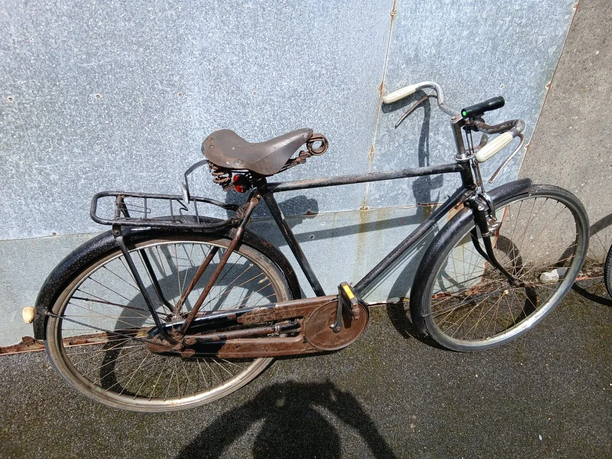 Vintage Men’s Raleigh Bicycle - Image 3