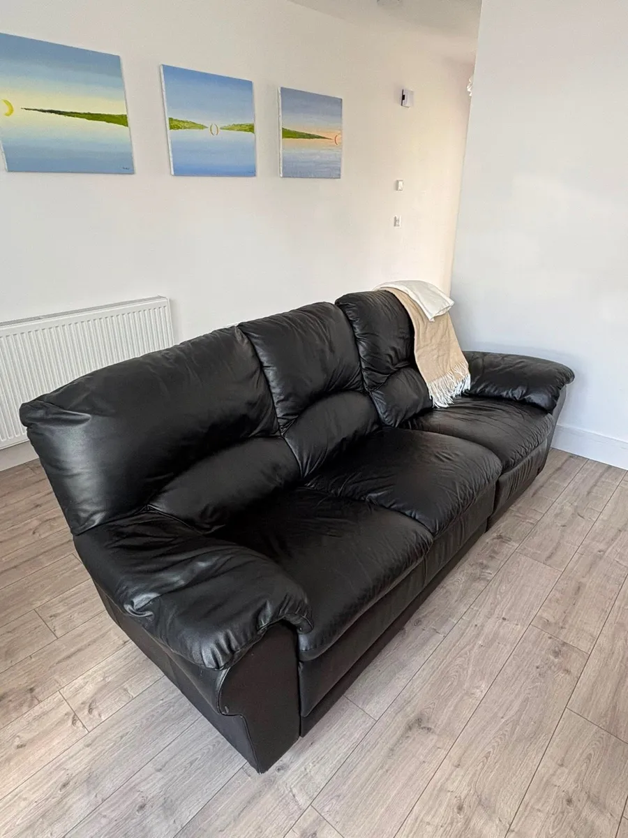 3 seater sofa recliner - Image 3