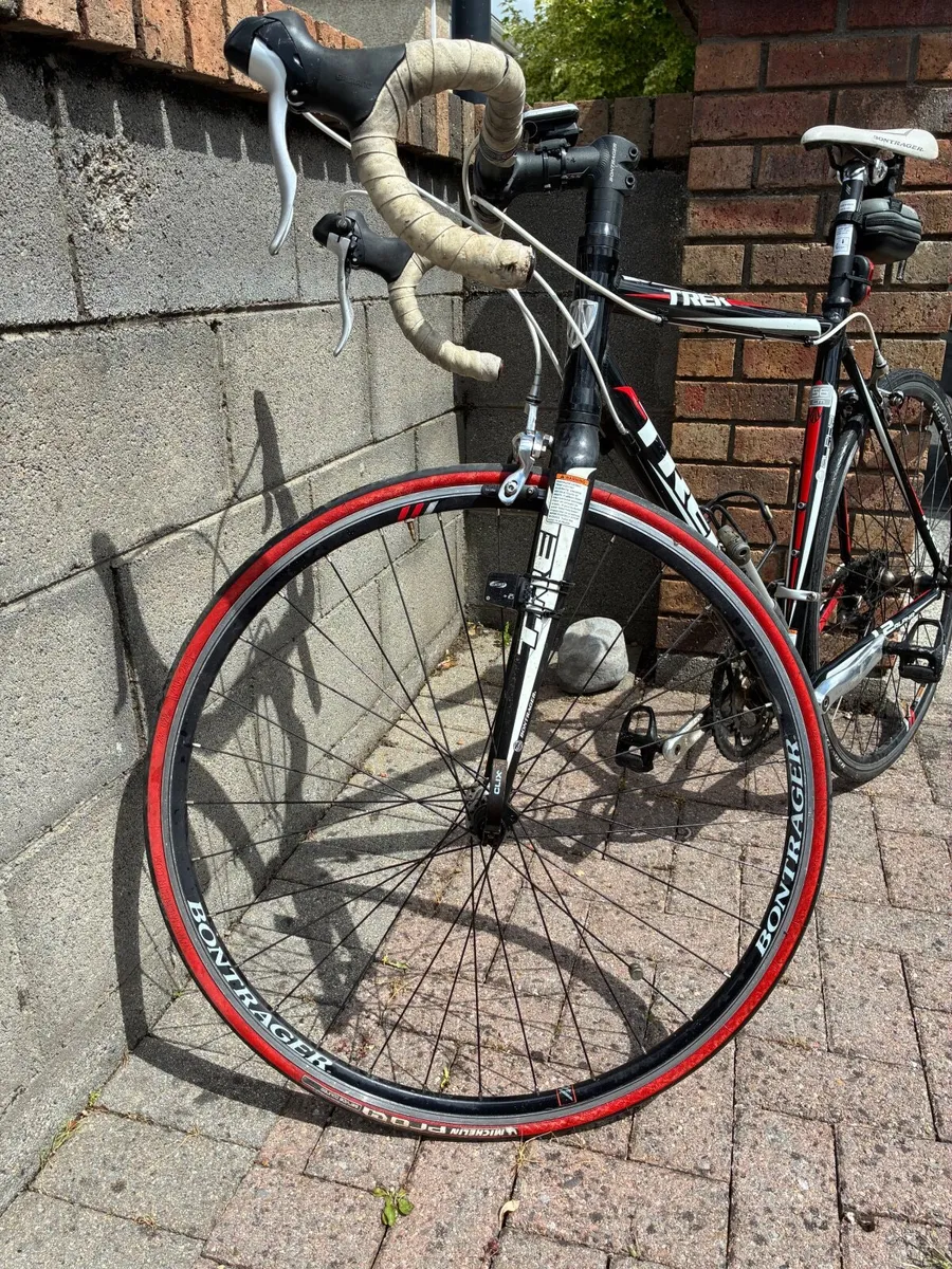 Trek 1.2 Road bike - Image 1