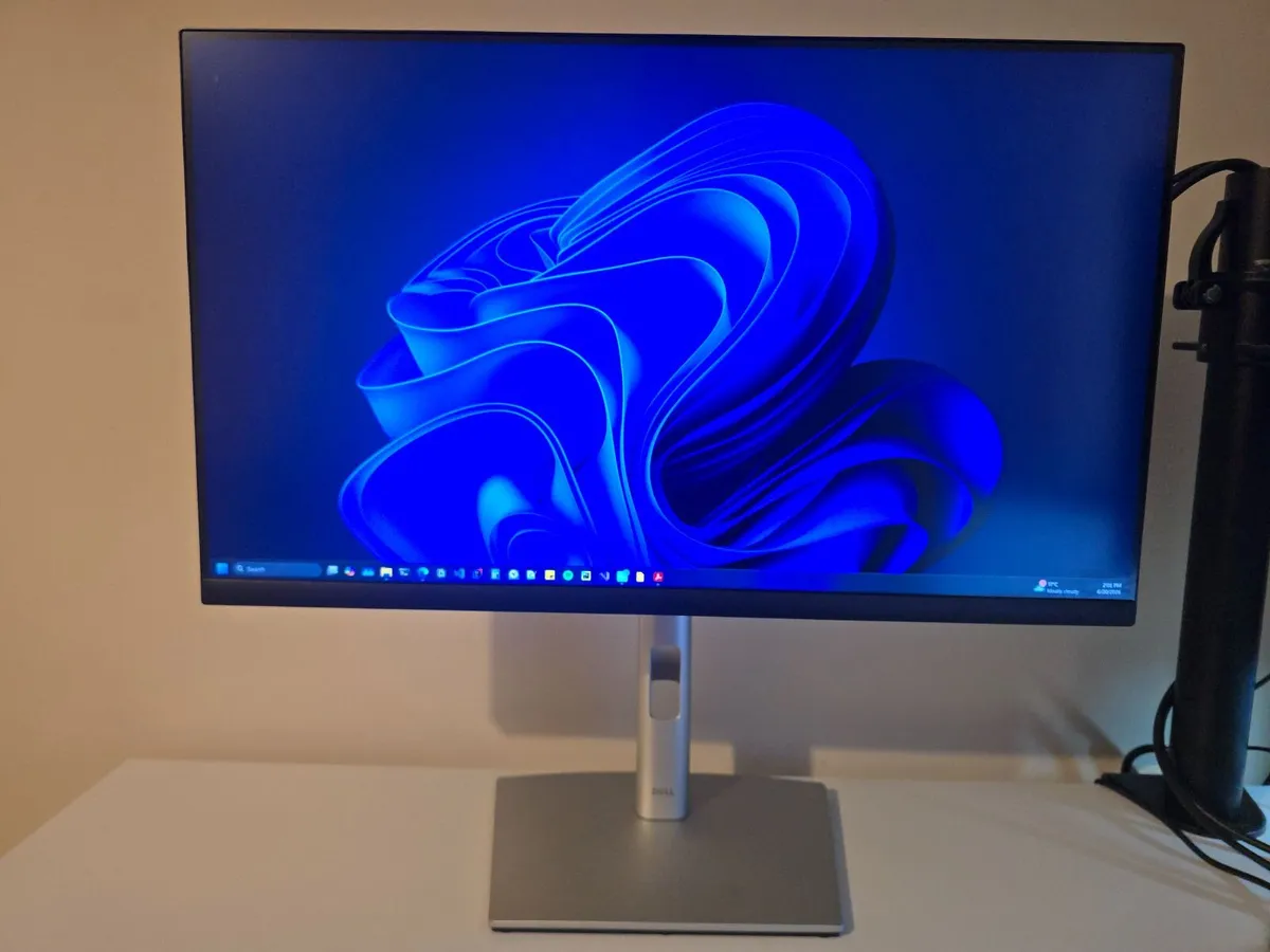 2x Dell P2423D 24" QHD Monitors - Image 3