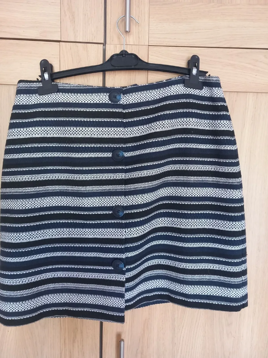 Skirts - Image 4
