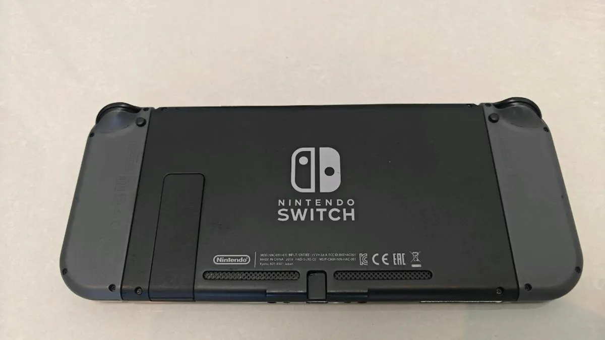Nintendo Switch Mega Bundle: 11 Top Games Extras - Image 3