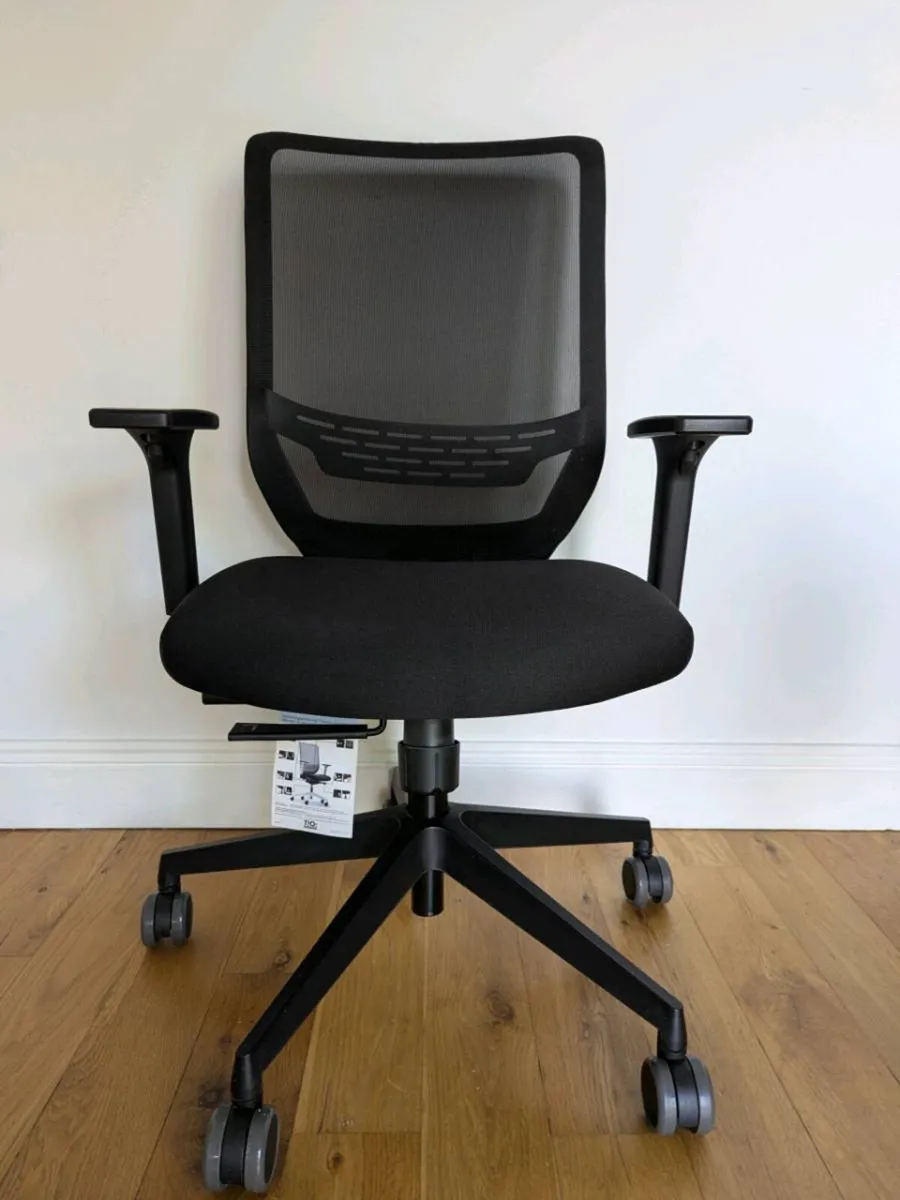 Dauphin to-sync Ergonomic Office Chair - Image 1