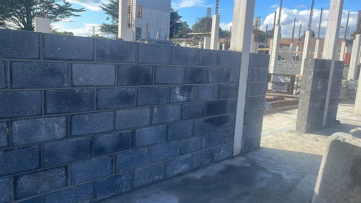Bricklayer - Image 4